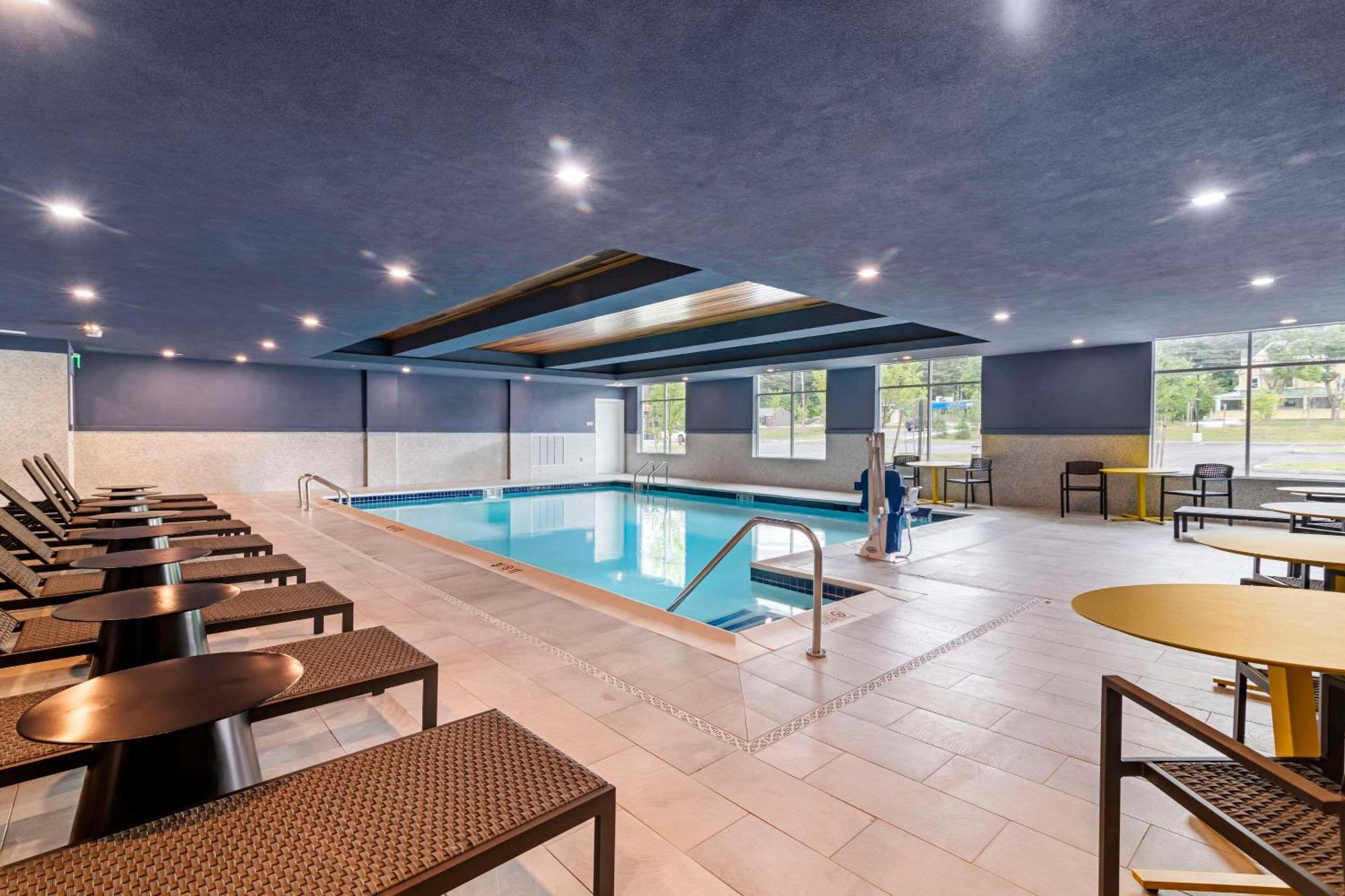 Cambria Hotel North Conway Bagian luar foto